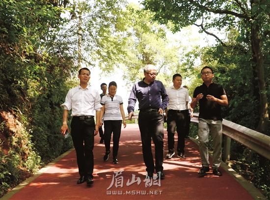 res01_attpic_brief.jpg res01_attpic_brief.jpg