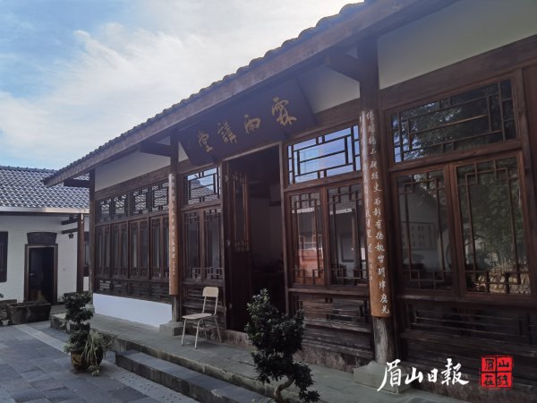 仙阁书院内的霖雨讲堂。