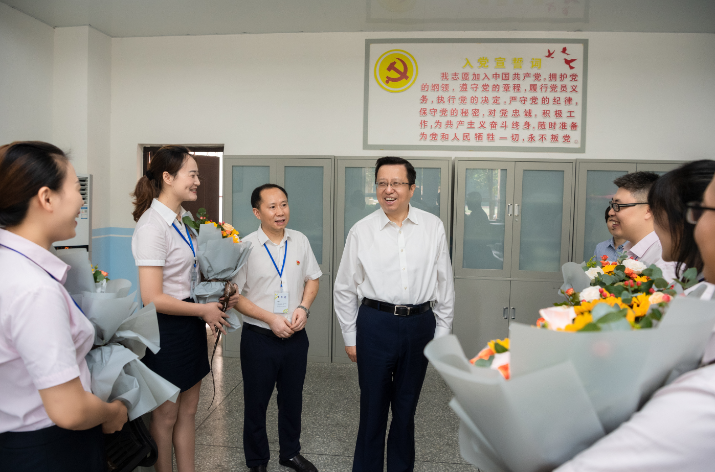 QQ截图20200911003319.png QQ截图20200911003319.png