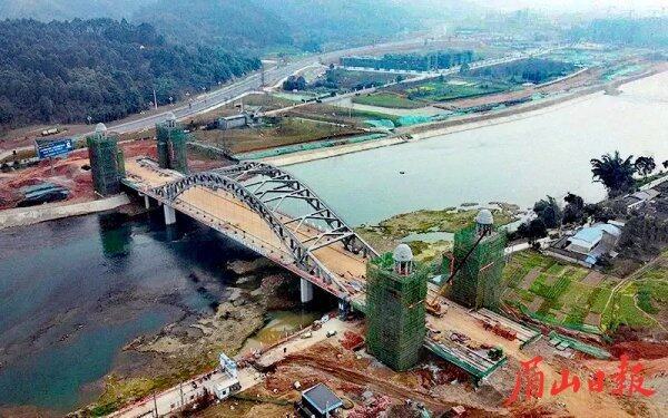 锦江大桥即将建成。