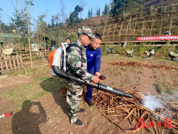 开展科学扑救专业技能训练 开展科学扑救专业技能训练