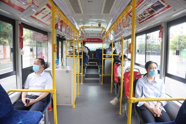 “尊军崇军示范线”主题公交 “尊军崇军示范线”主题公交