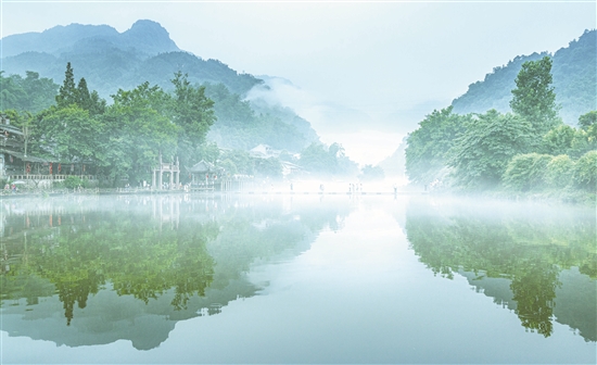 烟雨柳江。 张佳豪 摄 烟雨柳江。 张佳豪 摄